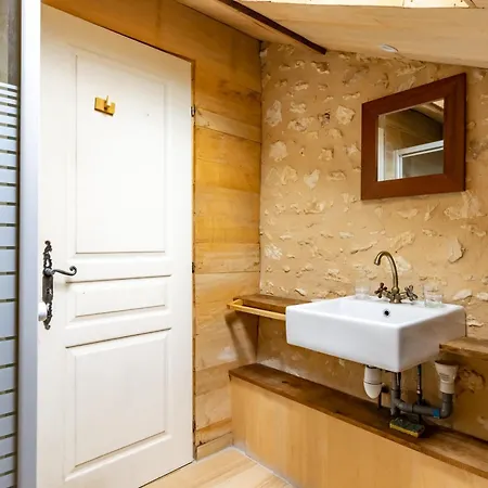 La Jembertie En Perigord Holiday home *