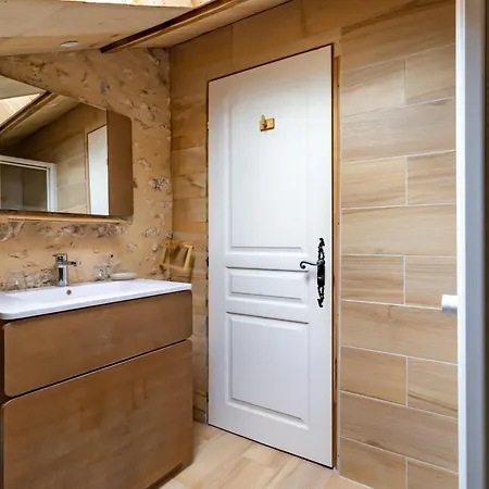 La Jembertie En Perigord Holiday home *